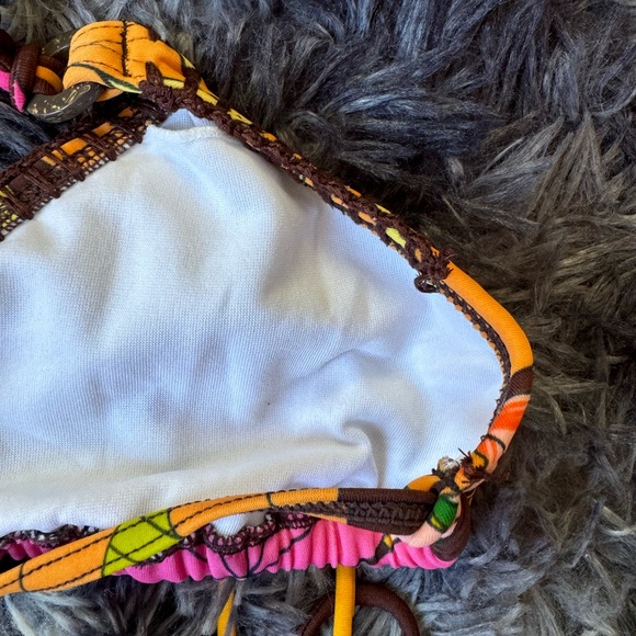 Billabong Bikini - Picture 2 of 3